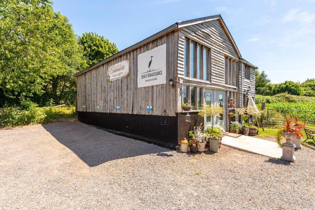 Beech Cottage, Spacious Rural Retreat Usk Buitenkant foto