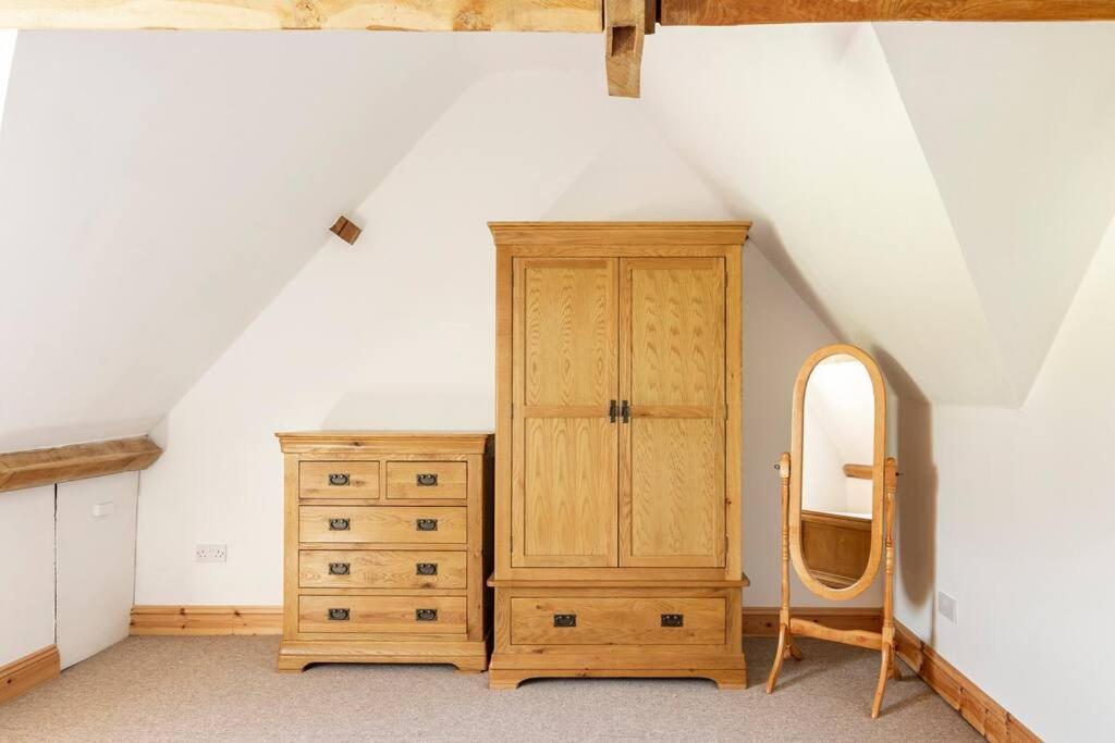 Beech Cottage, Spacious Rural Retreat Usk Buitenkant foto